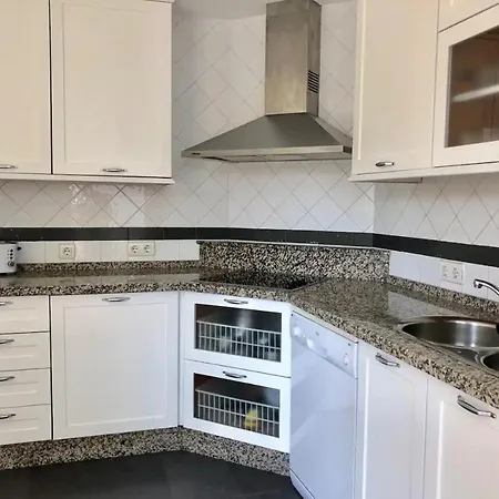 Townouse De La Milla De Oro Marbella